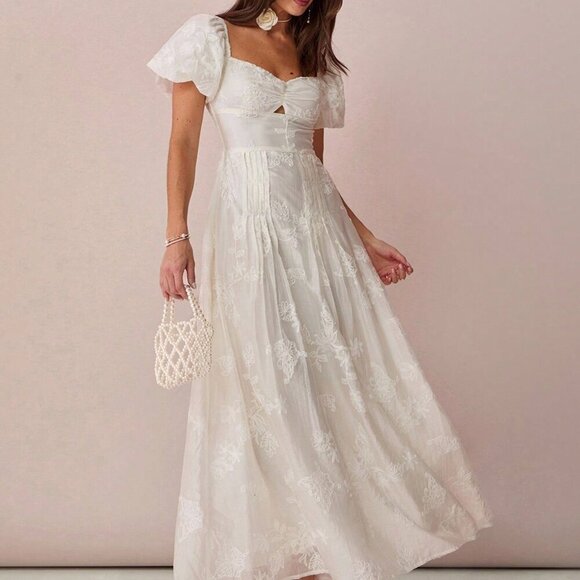 Apricot Elegant Women's Floral Embroidery Sweetheart Maxi Dress